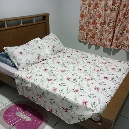 Apto Paraíso Sun Way Aluguel de Temporada com Piscina, churrasqueira, Quadra e Parquinho 3207-2